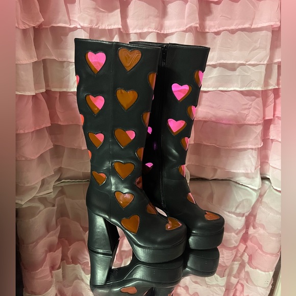 Black Retro Romance Go-Go Boots 🖤 - Picture 2 of 10